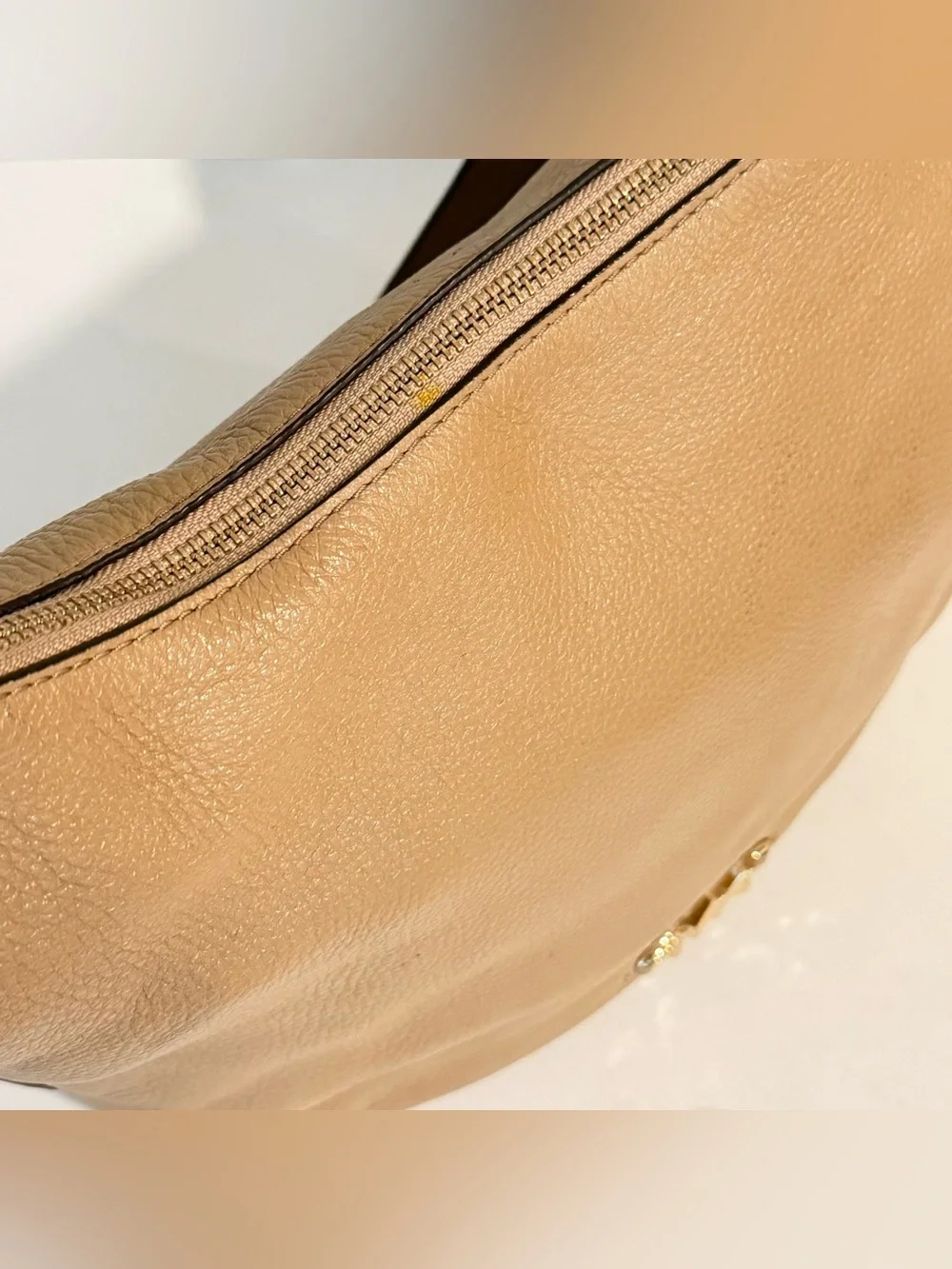 Michael Kors Izzy Large Leather Shoulder Bag mocha Bisque Crossbody Purse